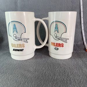 Sonic melamine set of 2 cups with Houston Oilers imprinted on them
